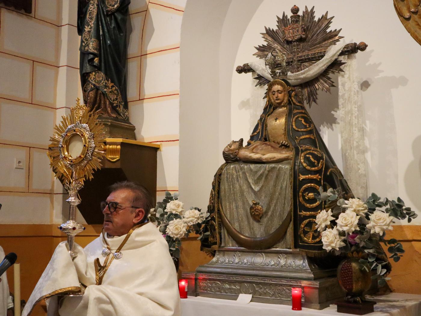 «Me llaman feligresa “todoterreno” y así es, dispuesta para lo que se necesite»