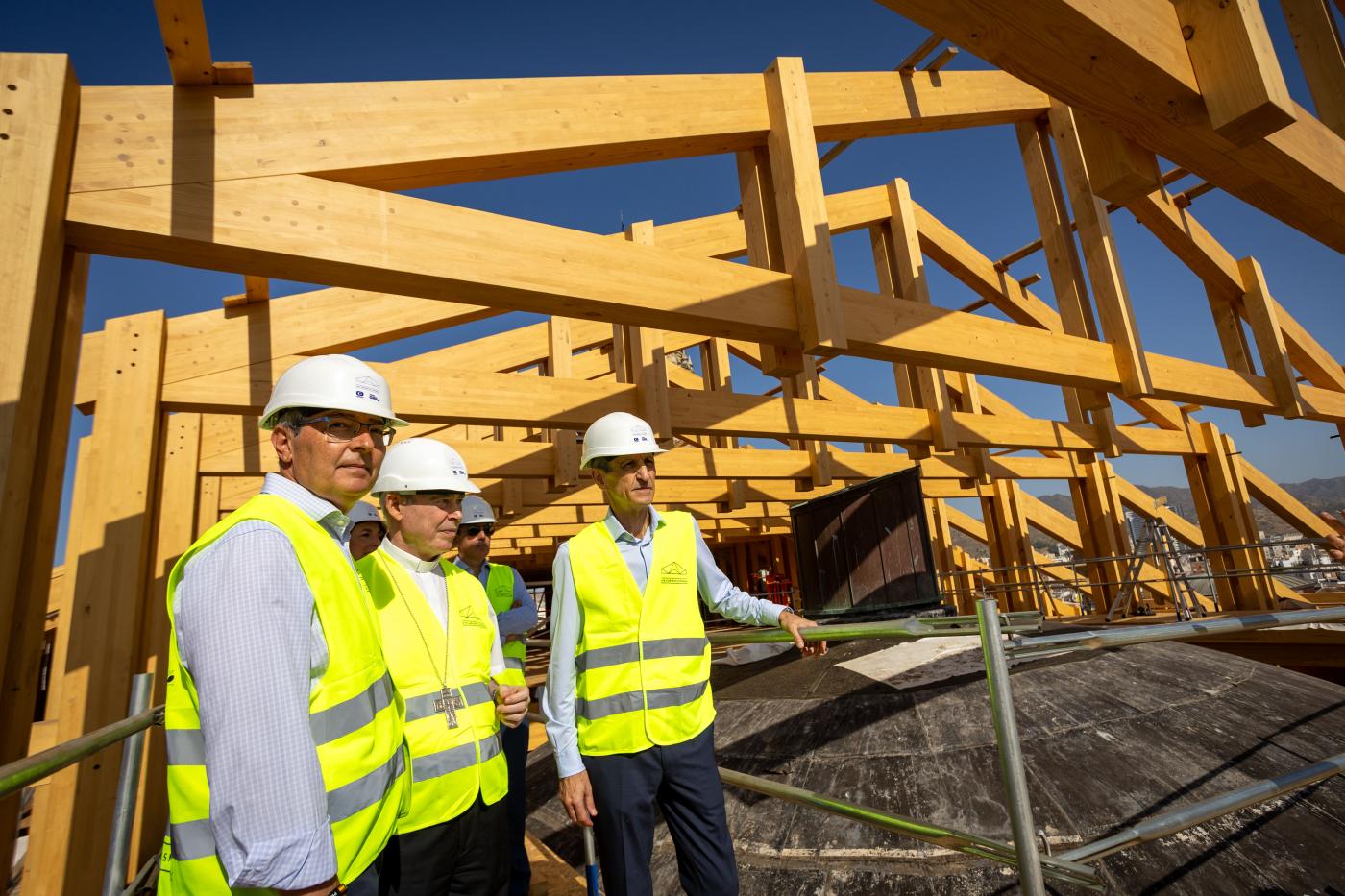 Visita a las obras de las cubiertas de la Catedral de la Diputación Provincial y Fundación Unicaja