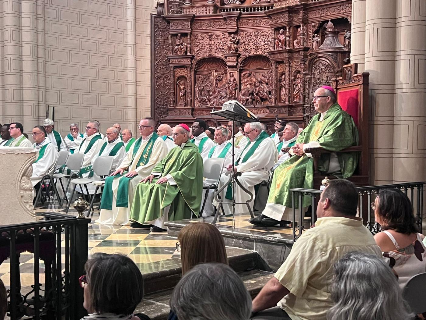 D. José Antonio, en su despedida de Teruel: «Con humildad, pido perdón, demos gracias a Dios y  sigamos adelante»