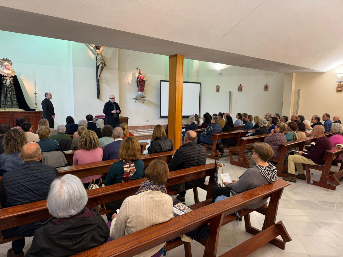 Los ministros extraordinarios de la comunión concluyen su formación