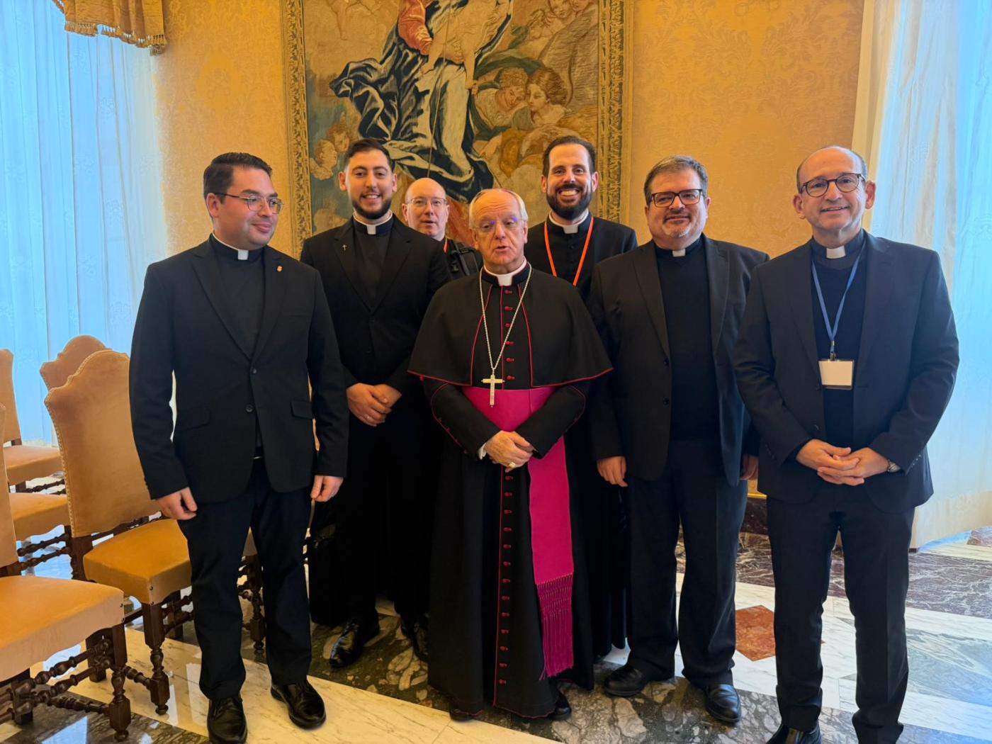 León XIV: «Que la liturgia en las parroquias sea cuidada y explicada con competencia»