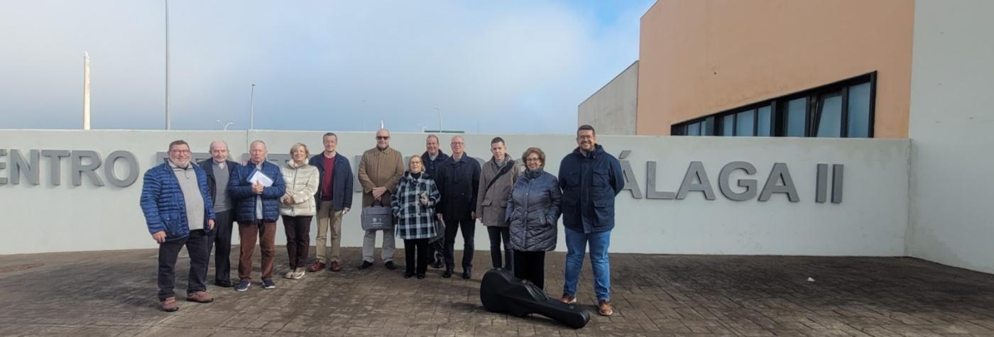 El Obispo de M&aacute;laga y miembros de Pastoral Penitenciaria en la prisi&oacute;n de Archidona