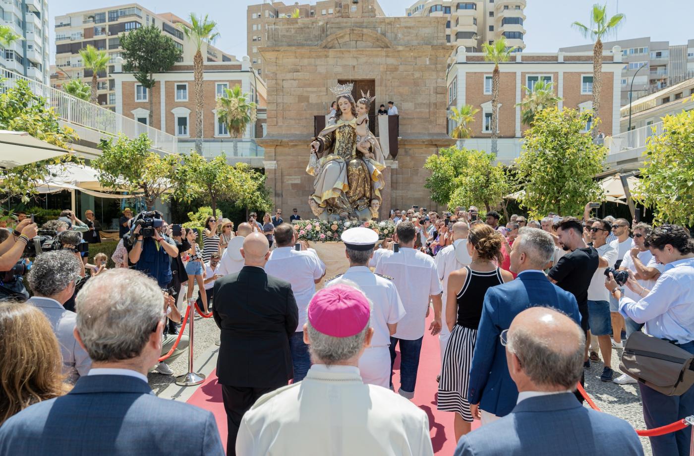 Bendición de la imagen de la Virgen del Carmen (Málaga-Puerto)