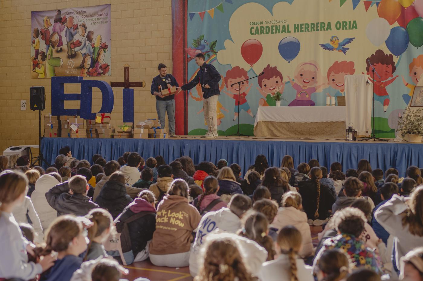 Más de 700 niños y adolescentes compartieron talentos