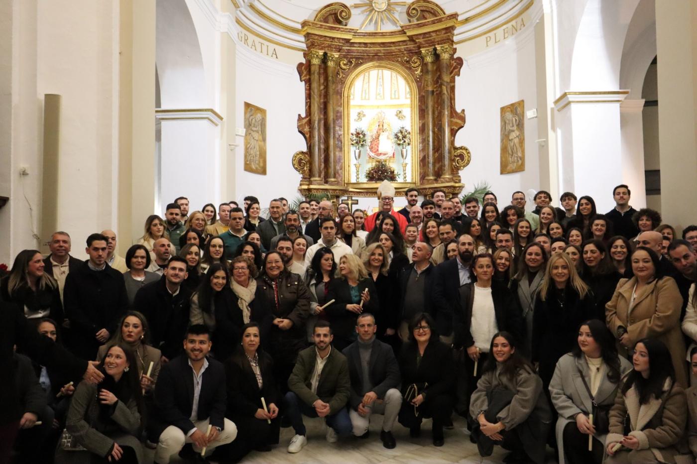 130 jóvenes y adultos de Alhaurín el Grande reciben la confirmación