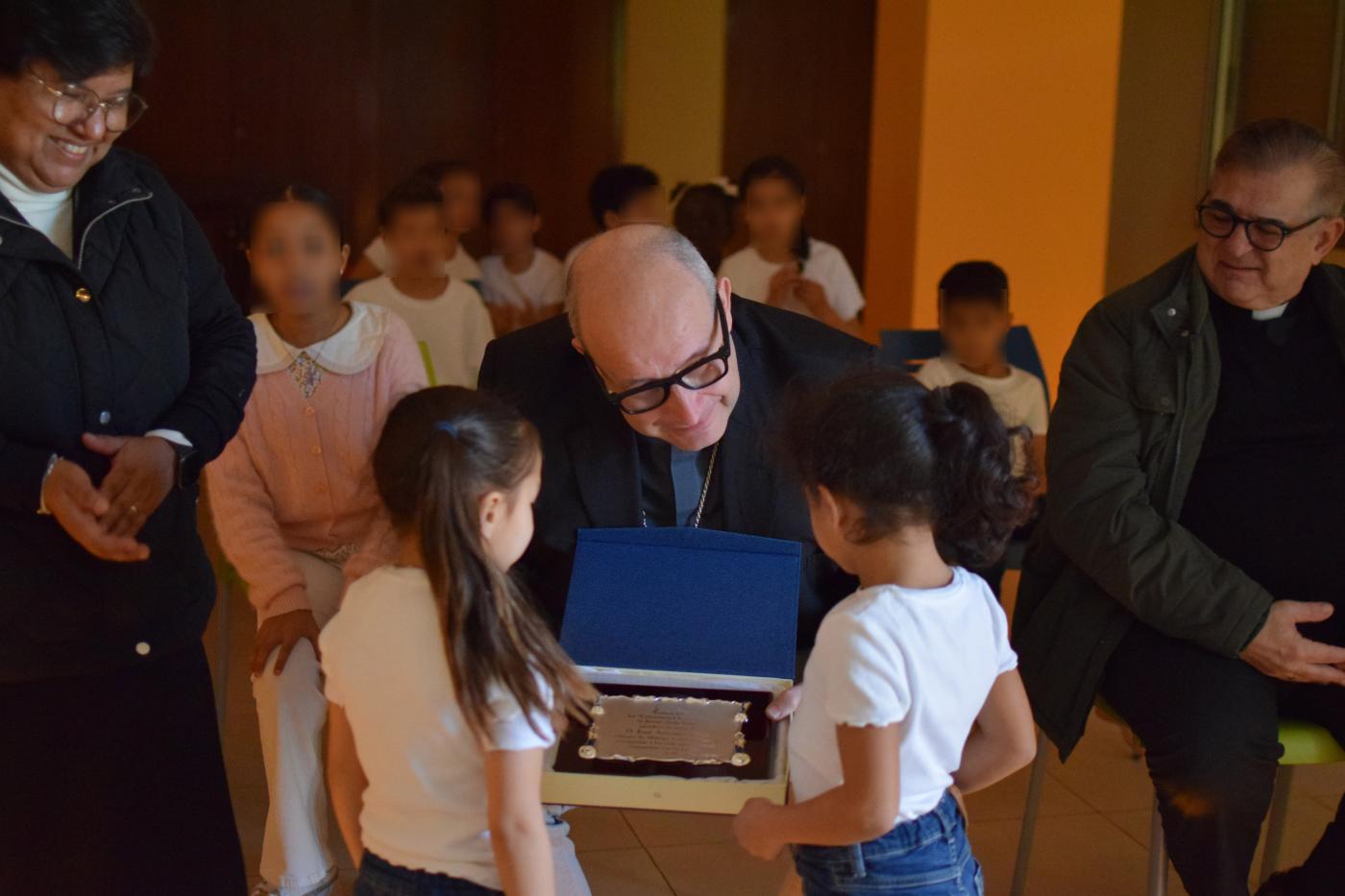 El Obispo, tras su visita: «El reto de futuro es dotar de una estructura arciprestal, dar cuerpo a la Iglesia en Melilla»